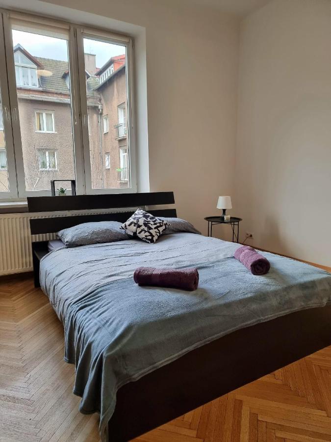 Wide And Bright Room In Краків Екстер'єр фото